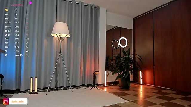 karinnixx online show from June 15, 2026, 7:02 pm