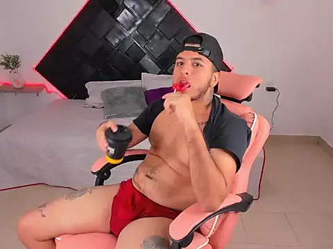 Jax R online show from February 10, 2026, 4:22 am