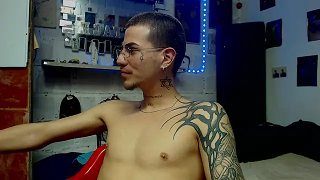 Snapshot of paul-mendezx chatting on March 12, 2026, 11:09 pm paul-mendezx online show from March 12, 2026, 11:09 pm