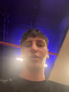 ARON LUXX online show from July 14, 2026, 4:02 pm