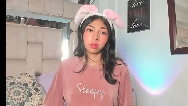 Snapshot of Eva_cute7 chatting on March 27, 2026, 6:00 am Eva cute7 online show from March 27, 2026, 6:00 am