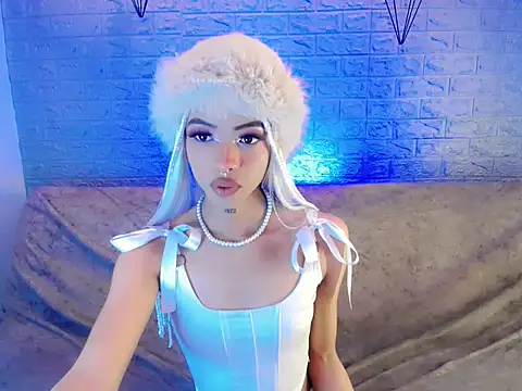 DahliaGill online show from February 7, 2026, 3:47 am