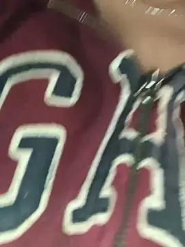 vivi1889 online show from February 5, 2026, 4:08 am