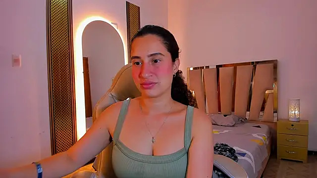 NoaMalak7 online show from March 10, 2026, 1:37 pm