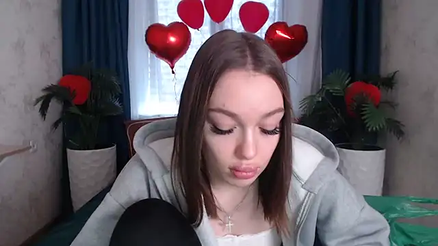 CandyGyrl online show from February 26, 2026, 8:03 am