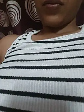 Snapshot of komalsharma99 chatting on June 2, 2026, 5:24 pm komalsharma99 online show from June 2, 2026, 5:24 pm