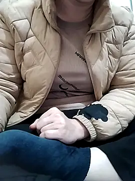 LiilyZi online show from February 26, 2026, 12:54 am