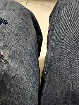 LiilyZi online show from February 7, 2026, 1:02 am