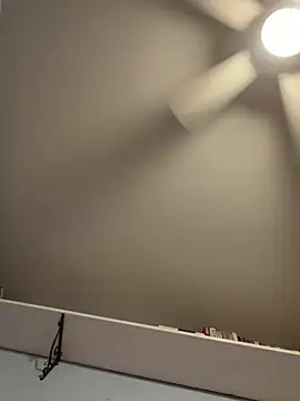 RaeganV online show from March 31, 2026, 4:36 am