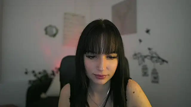 Snapshot of Shiningstarnew18 chatting on February 14, 2026, 7:47 pm Shiningstarnew18 online show from February 14, 2026, 7:47 pm