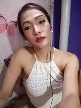 GeorginaLove09 online show from June 23, 2026, 10:13 am