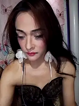 GeorginaLove09 online show from June 24, 2026, 4:05 pm