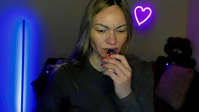 BlondMikey22 online show from May 3, 2026, 5:23 am