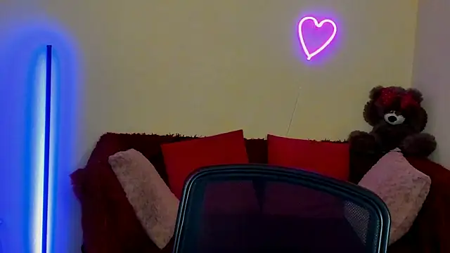 BlondMikey22 online show from June 7, 2026, 5:45 am