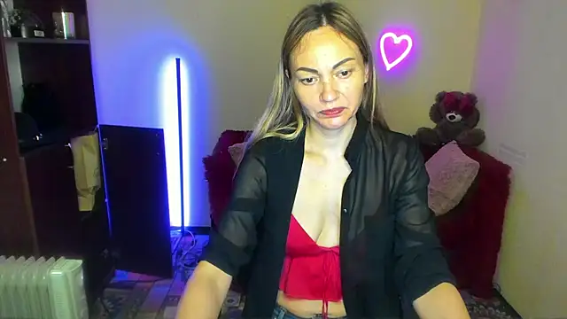 BlondMikey22 online show from June 12, 2026, 5:27 am