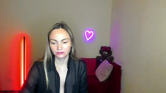 BlondMikey22 online show from June 17, 2026, 11:31 am