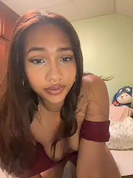 lyla luv online show from March 7, 2026, 9:53 pm