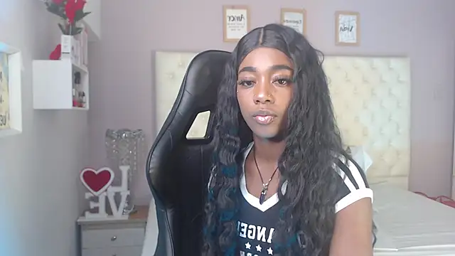 candy  ebony online show from April 1, 2026, 2:13 am