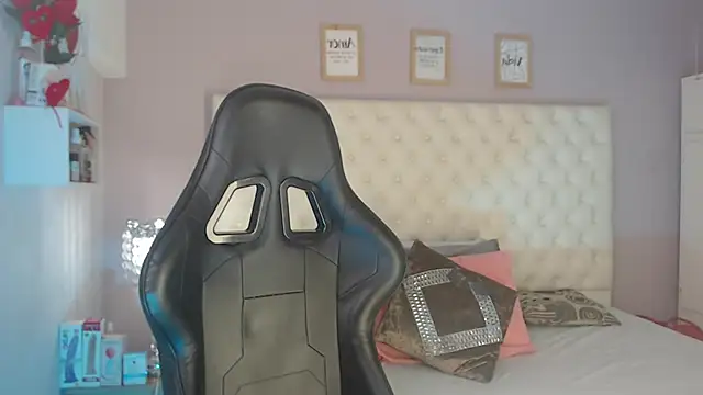 candy  ebony online show from March 21, 2026, 4:03 am