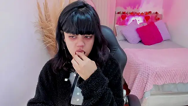 Snapshot of Nahemot_sadish chatting on March 11, 2026, 12:21 pm Nahemot sadish online show from March 11, 2026, 12:21 pm