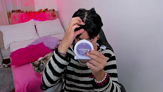 Snapshot of Nahemot_sadish chatting on March 19, 2026, 11:21 am Nahemot sadish online show from March 19, 2026, 11:21 am