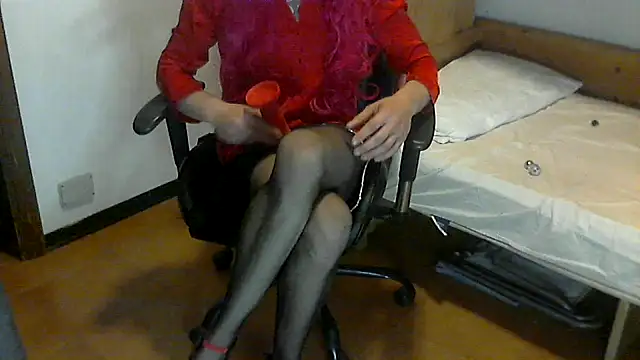 LASCHIAVA6TV72 online show from February 4, 2026, 4:02 pm