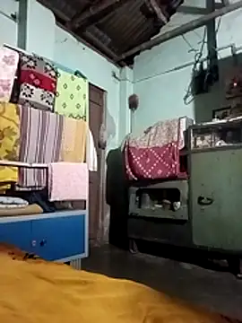 Snapshot of Anushka096 chatting on February 17, 2026, 8:11 am Anushka096 online show from February 17, 2026, 8:11 am