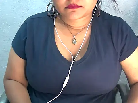 Snapshot of Saniya_K2 chatting on July 14, 2026, 5:08 pm Saniya K2 online show from July 14, 2026, 5:08 pm