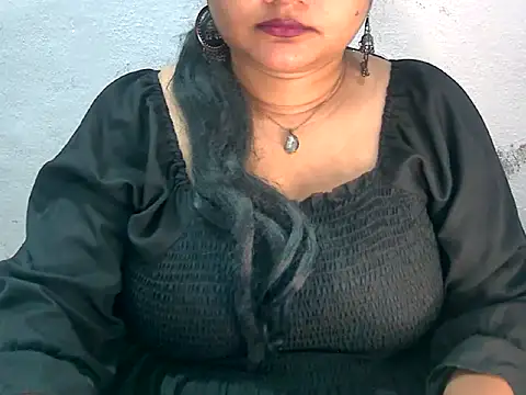 Snapshot of Saniya_K2 chatting on July 28, 2026, 7:39 pm Saniya K2 online show from July 28, 2026, 7:39 pm