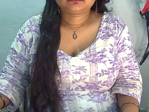 Snapshot of Saniya_K2 chatting on July 1, 2026, 4:18 pm Saniya K2 online show from July 1, 2026, 4:18 pm