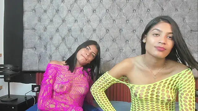 MyriamandRose online show from February 4, 2026, 8:48 pm