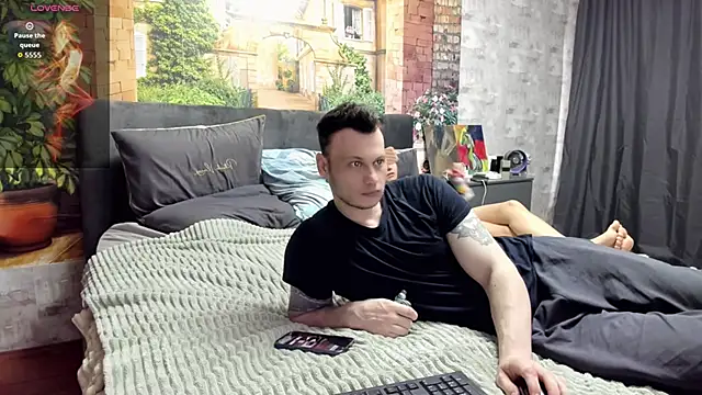  littleangie  online show from June 4, 2026, 1:43 am