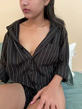 Snapshot of godessoflust chatting on March 5, 2026, 9:06 am godessoflust online show from March 5, 2026, 9:06 am