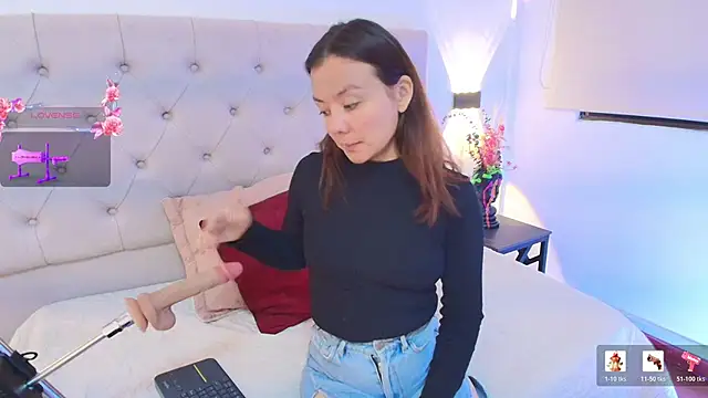 MiccaMadison online show from May 8, 2026, 3:05 pm