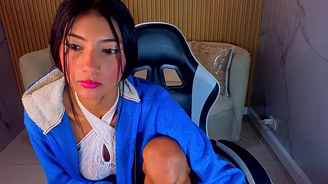 Perla Moon Tx online show from March 5, 2026, 12:46 pm