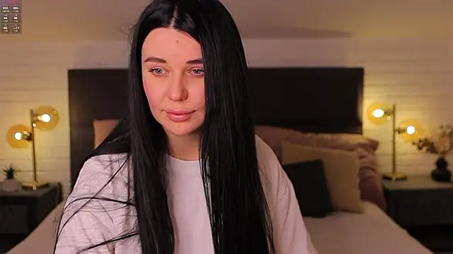 Black barbii online show from February 4, 2026, 8:59 pm