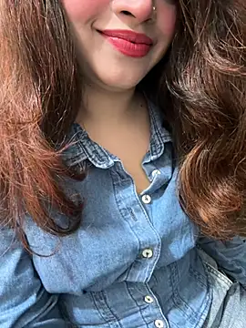 riya sharma11 online show from May 2, 2026, 7:52 pm