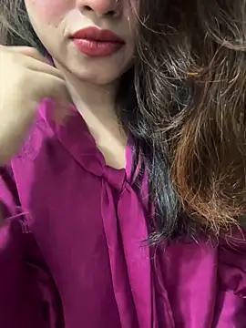 riya sharma11 online show from April 27, 2026, 6:06 pm