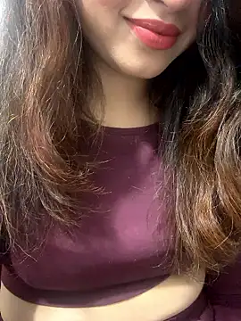 riya sharma11 online show from April 20, 2026, 4:19 pm