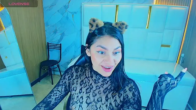rox luxury tf online show from May 6, 2026, 1:37 pm