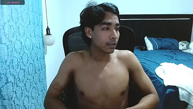 Snapshot of Pedestal_diamant chatting on March 21, 2026, 8:19 am Pedestal diamant online show from March 21, 2026, 8:19 am