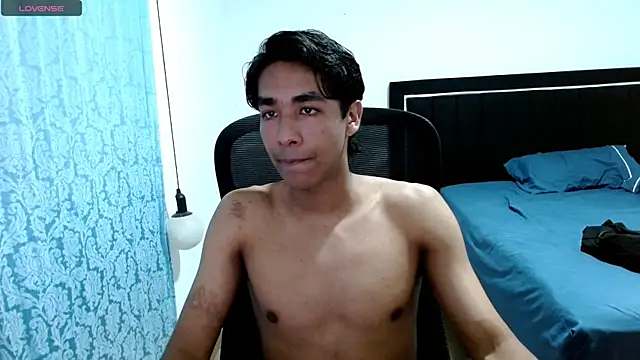 Snapshot of Pedestal_diamant chatting on April 12, 2026, 12:47 am Pedestal diamant online show from April 12, 2026, 12:47 am