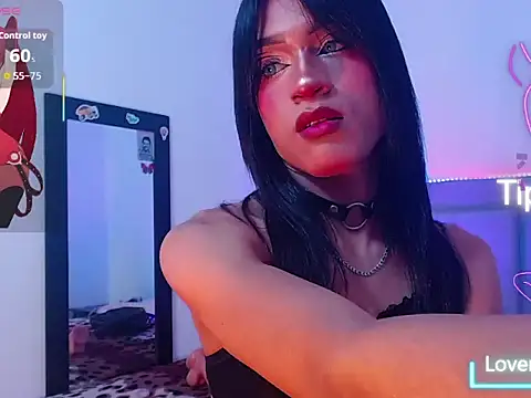 moonlyvelvet online show from February 13, 2026, 10:43 pm