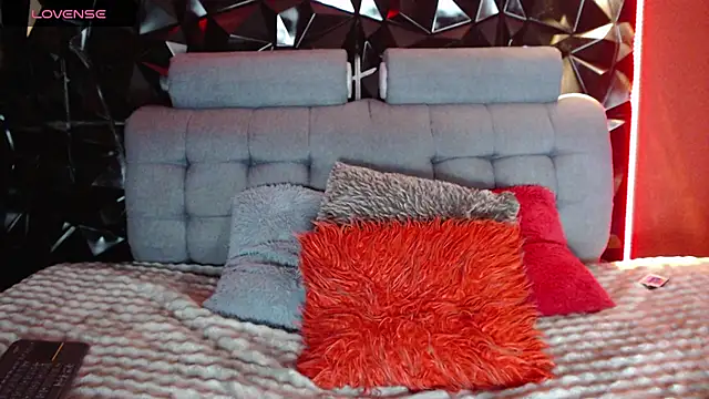 Snapshot of Tammy_sutra chatting on March 9, 2026, 7:39 pm Tammy sutra online show from March 9, 2026, 7:39 pm