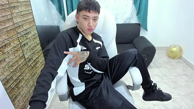 Wesleey-Boy online show from February 10, 2026, 7:02 pm