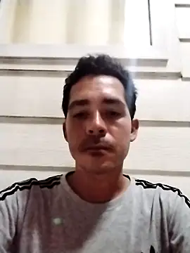 Snapshot of Santiago_vnz chatting on February 27, 2026, 4:01 am Santiago vnz online show from February 27, 2026, 4:01 am