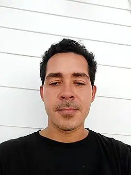 Snapshot of Santiago_vnz chatting on March 8, 2026, 8:23 pm Santiago vnz online show from March 8, 2026, 8:23 pm