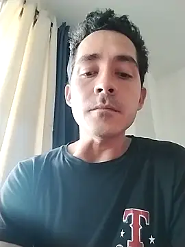 Snapshot of Santiago_vnz chatting on March 9, 2026, 9:40 pm Santiago vnz online show from March 9, 2026, 9:40 pm