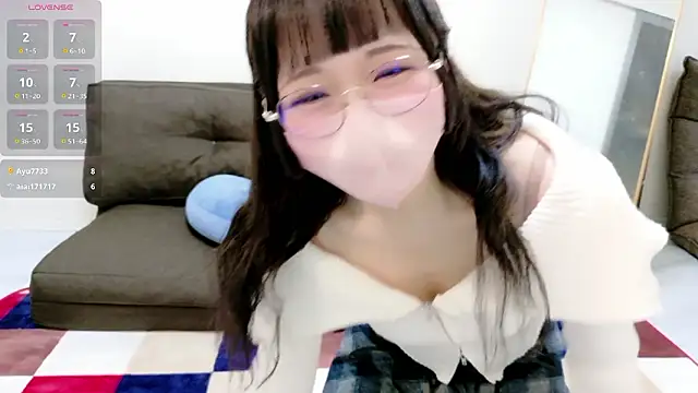 Snapshot of mi-na-chaaan chatting on March 15, 2026, 3:13 am mi-na-chaaan online show from March 15, 2026, 3:13 am