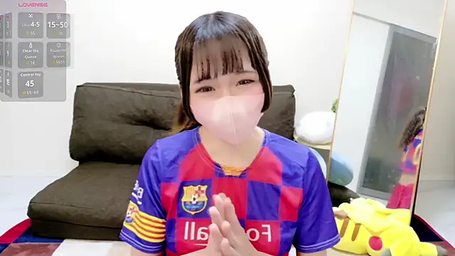 Snapshot of mi-na-chaaan chatting on March 5, 2026, 10:01 am mi-na-chaaan online show from March 5, 2026, 10:01 am